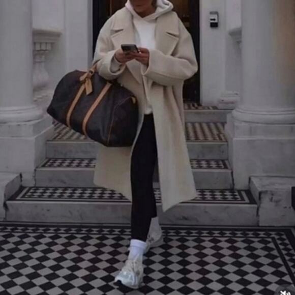 Zara stunning Oversized cream Coat Pockets M Christmas winter coat like new - Picture 2 of 16